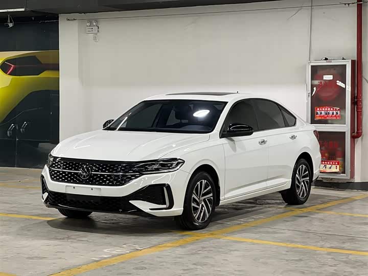 Фото 1 - Volkswagen Lavida