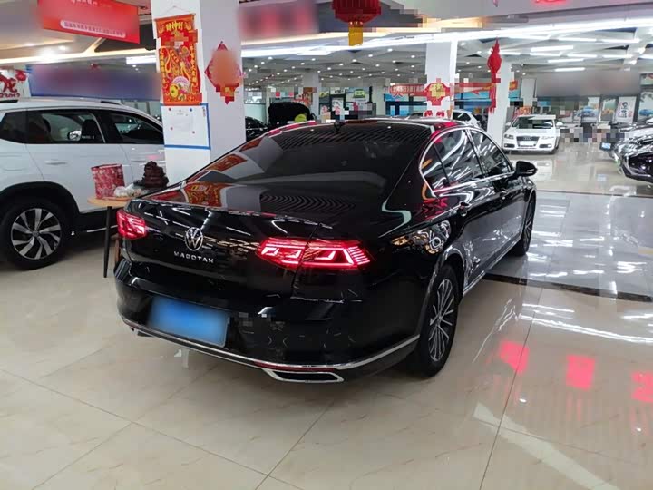 Фото 7 - Volkswagen Magotan