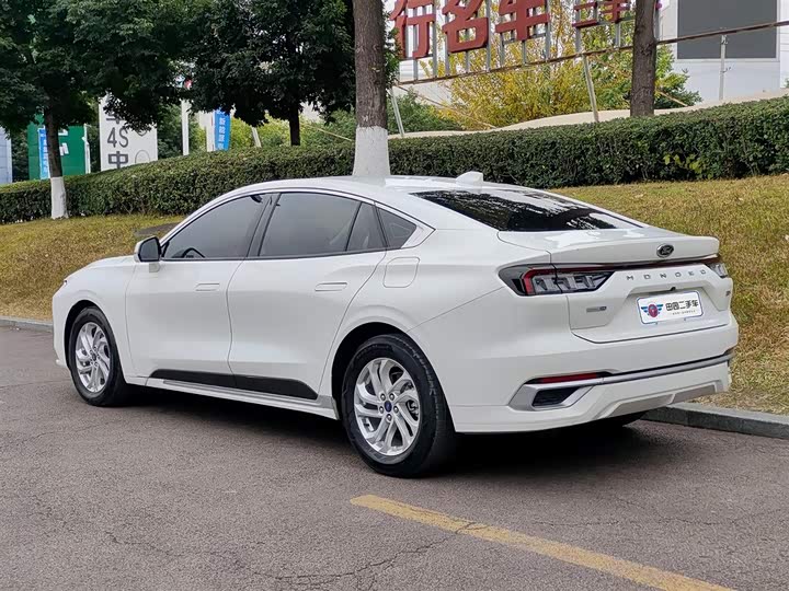 Фото 4 - Ford Mondeo