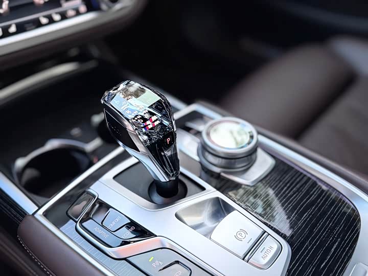 Фото 7 - BMW 7 Series