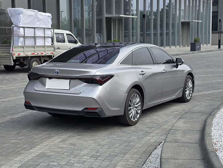 Фото 7 - Toyota Avalon