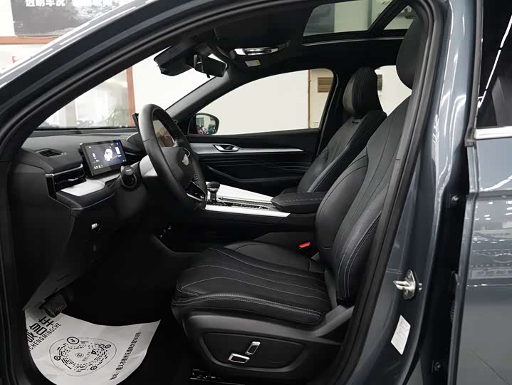 Фото 4 - Geely Preface