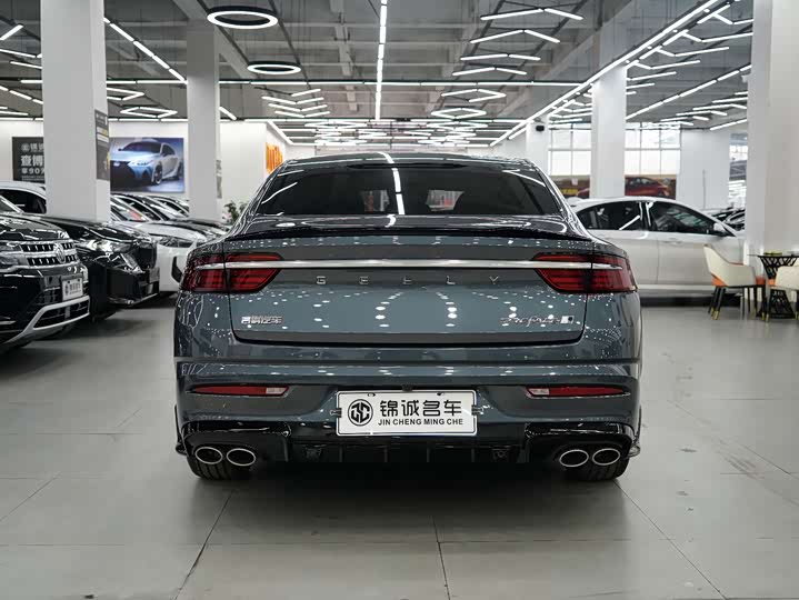 Фото 8 - Geely Preface