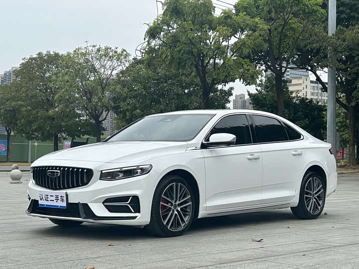 Фото 1 - Geely Preface