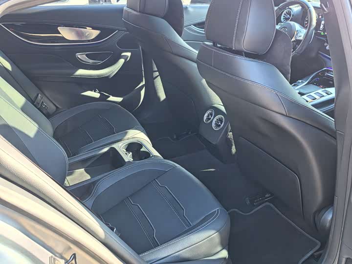 Фото 5 - Mercedes-Benz AMG GT