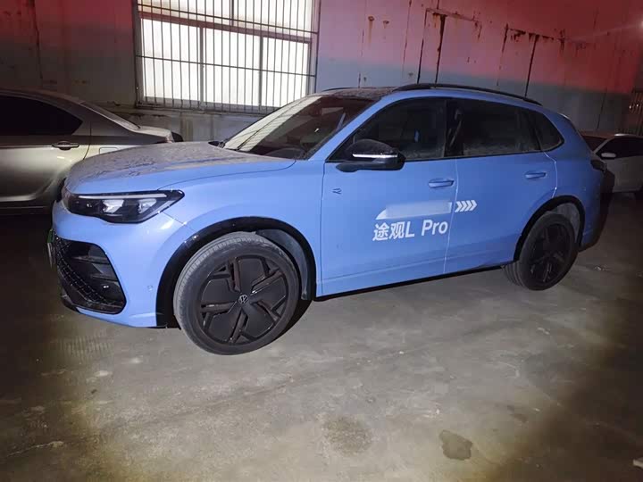 Фото 5 - Volkswagen Tiguan L Pro