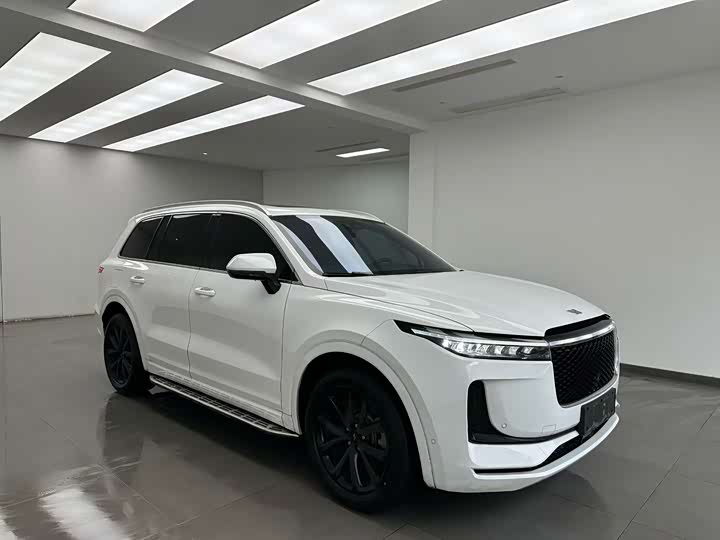 Фото 3 - LiXiang One