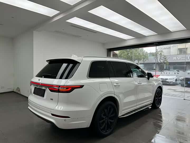 Фото 7 - LiXiang One