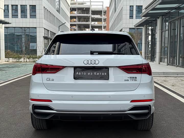 Фото 7 - Audi Q3
