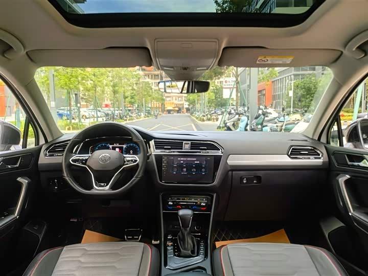 Фото 8 - Volkswagen Tiguan X