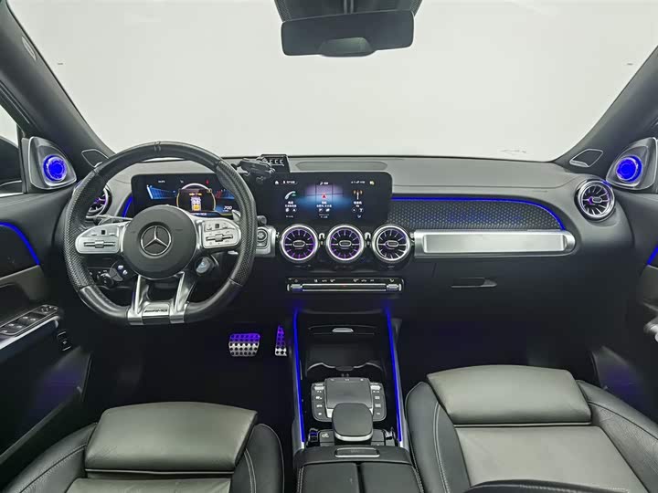 Фото 5 - Mercedes-Benz GLB-Class AMG