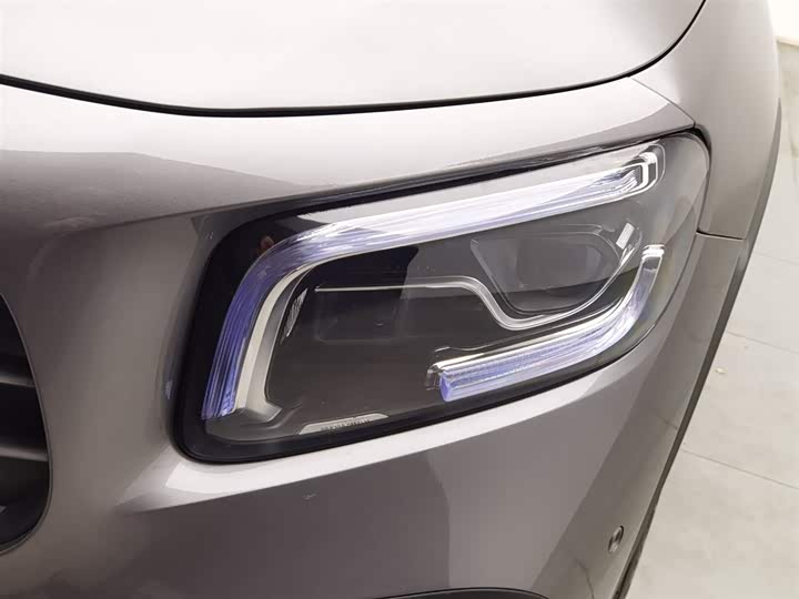 Фото 7 - Mercedes-Benz GLB-Class AMG