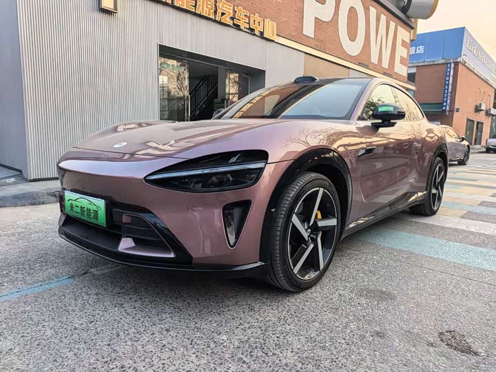 Фото 1 - Xiaomi YU7