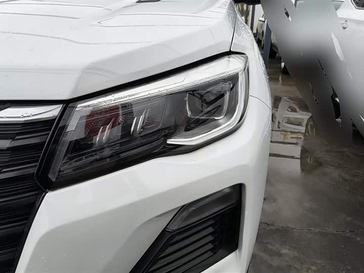 Фото 5 - Changan CS75