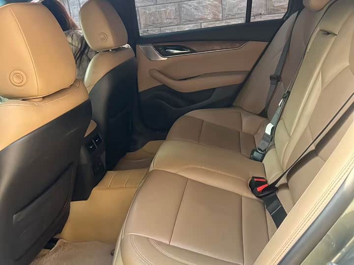 Фото 6 - Cadillac CT5