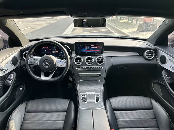 Фото 9 - Mercedes-Benz C-Class
