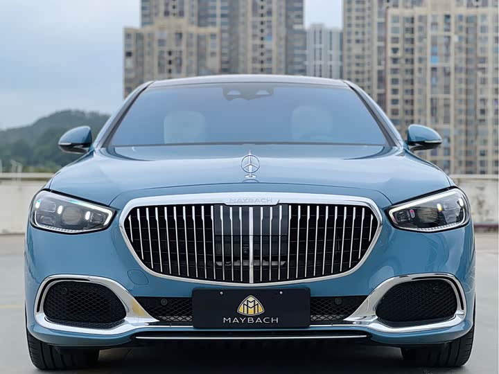 Фото 2 - Mercedes-Benz Maybach S-Class