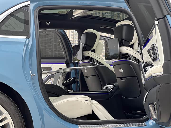 Фото 7 - Mercedes-Benz Maybach S-Class