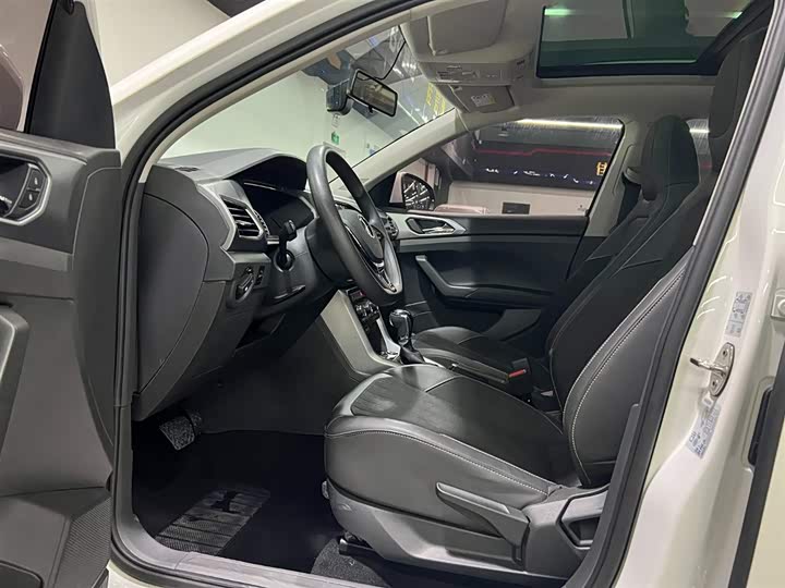 Фото 9 - Volkswagen T-Cross