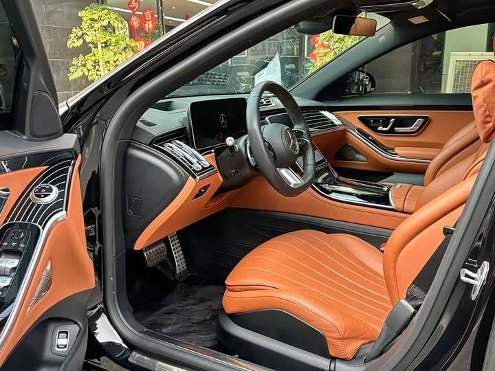 Фото 4 - Mercedes-Benz S-Class