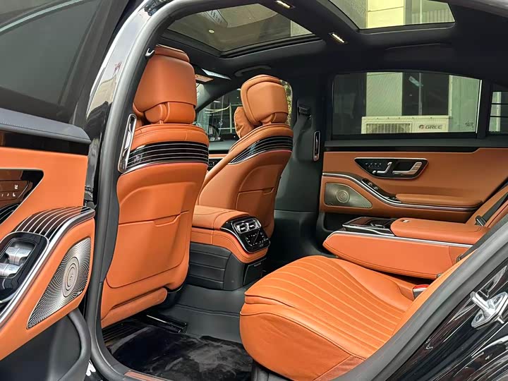 Фото 6 - Mercedes-Benz S-Class