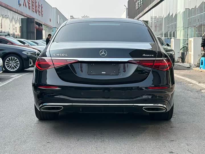 Фото 8 - Mercedes-Benz S-Class