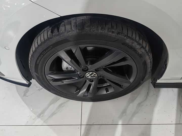 Фото 6 - Volkswagen Golf