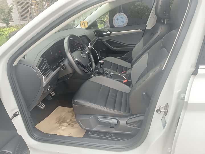 Фото 4 - Volkswagen Sagitar L