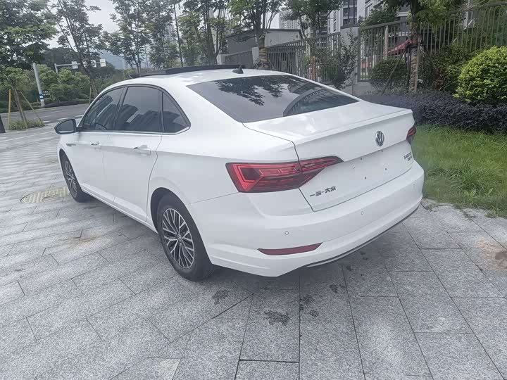 Фото 9 - Volkswagen Sagitar L