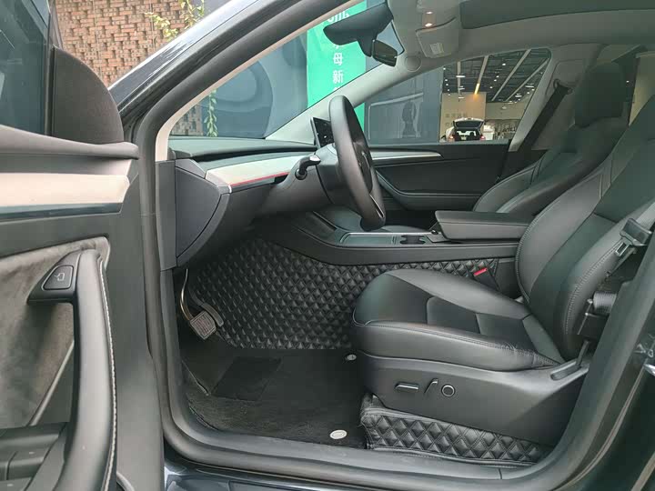 Фото 7 - Tesla Model Y