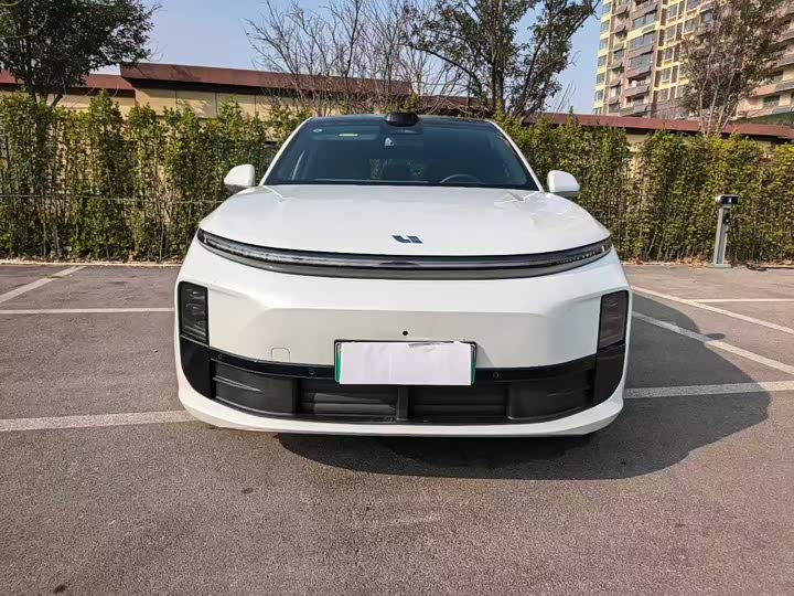 Фото 1 - LiXiang L6