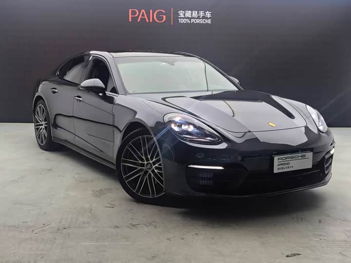 Фото 1 - Porsche Panamera