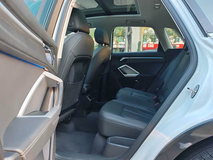 Фото 5 - Audi Q3