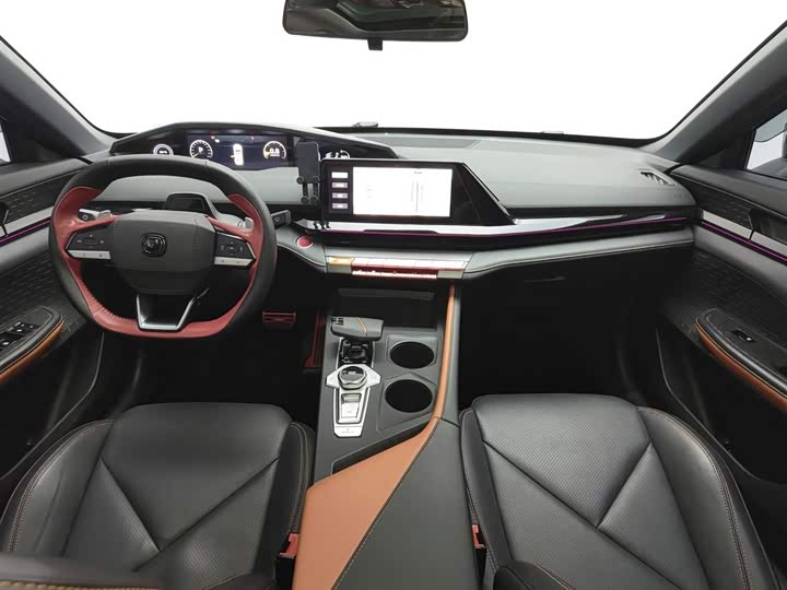 Фото 5 - Changan UNI-V