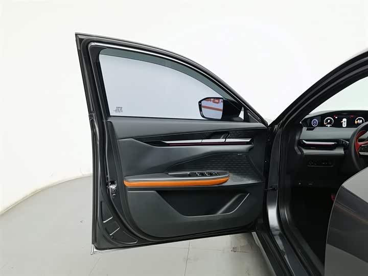 Фото 8 - Changan UNI-V