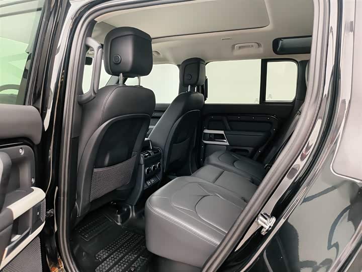 Фото 4 - Land Rover Defender