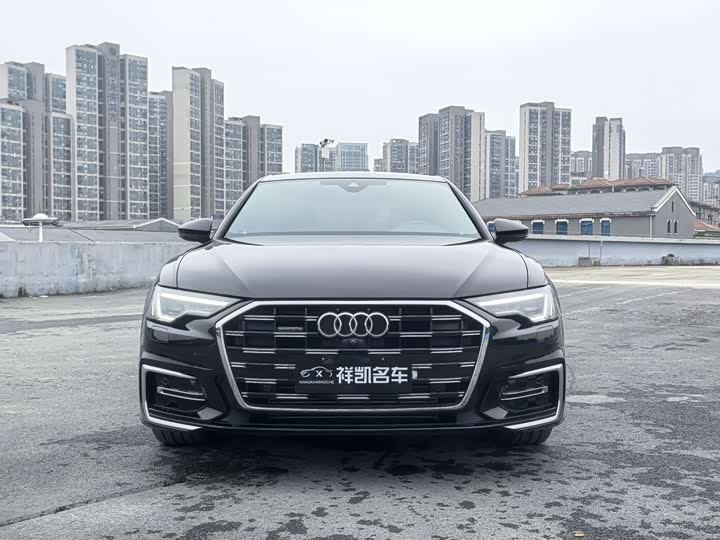 Фото 2 - Audi A6L