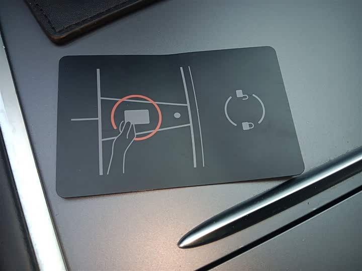 Фото 9 - Tesla Model 3