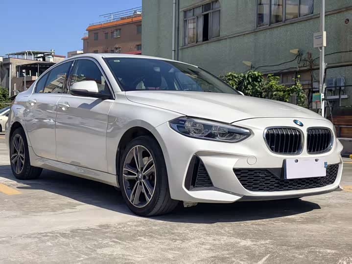 Фото 3 - BMW 1 Series