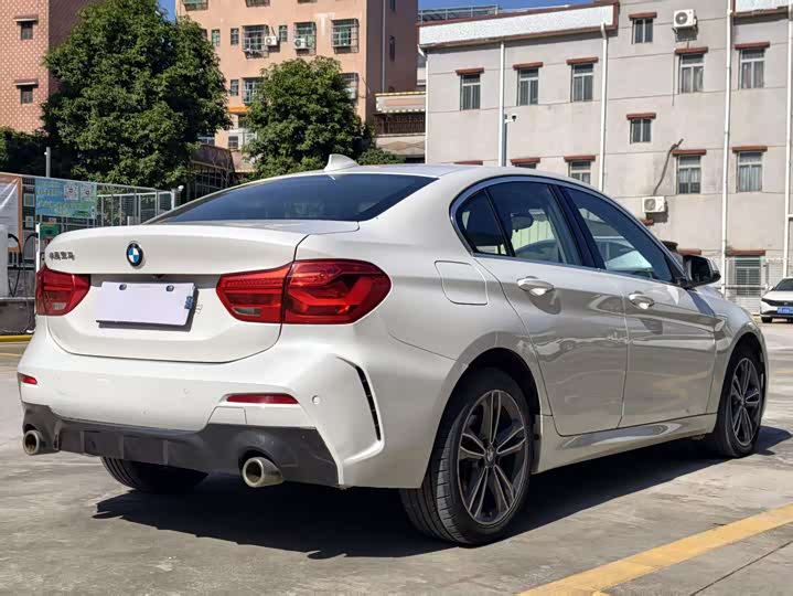 Фото 6 - BMW 1 Series