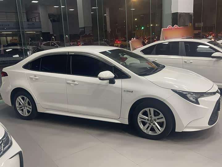 Фото 4 - Toyota Levin