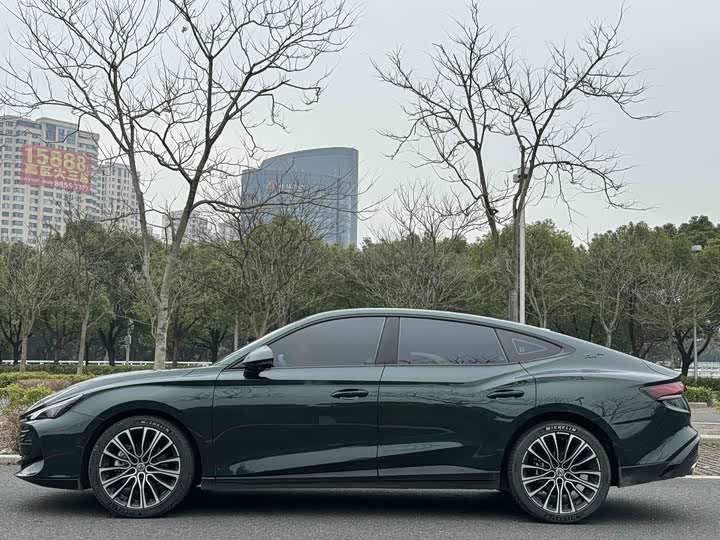 Фото 3 - MG Motor 7