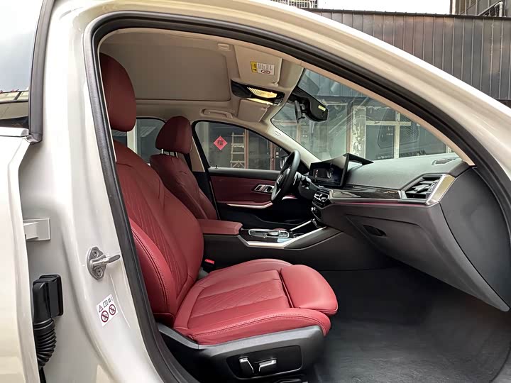 Фото 9 - BMW 3 Series