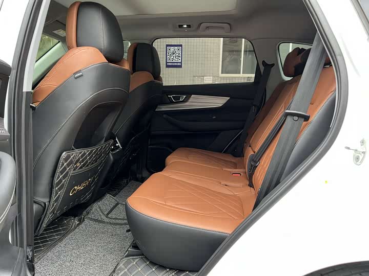 Фото 9 - Chery Tiggo 8