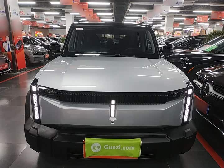 Фото 3 - Chery iCar 03