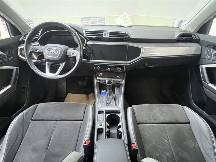 Фото 7 - Audi Q3