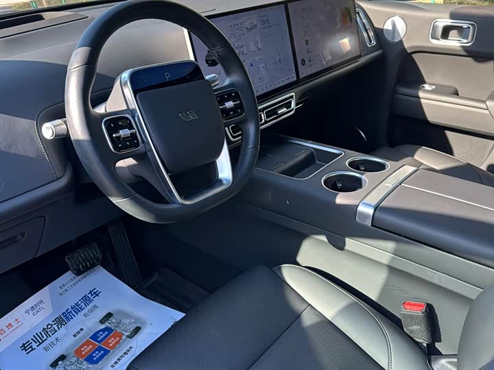 Фото 8 - LiXiang L7