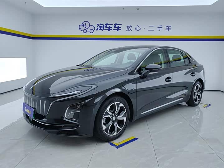 Фото 1 - Hongqi E-QM5