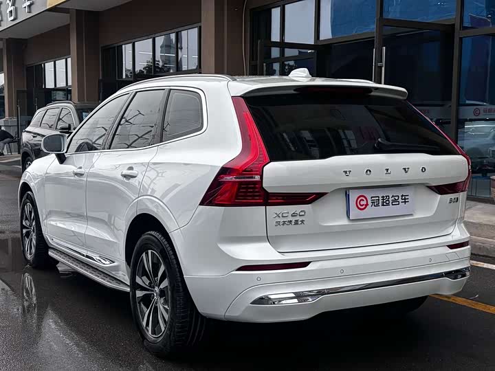 Фото 6 - Volvo XC60
