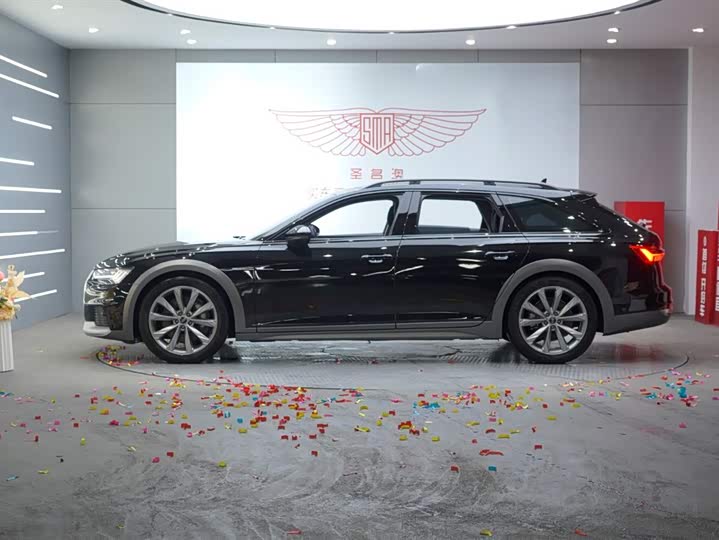 Фото 2 - Audi A6